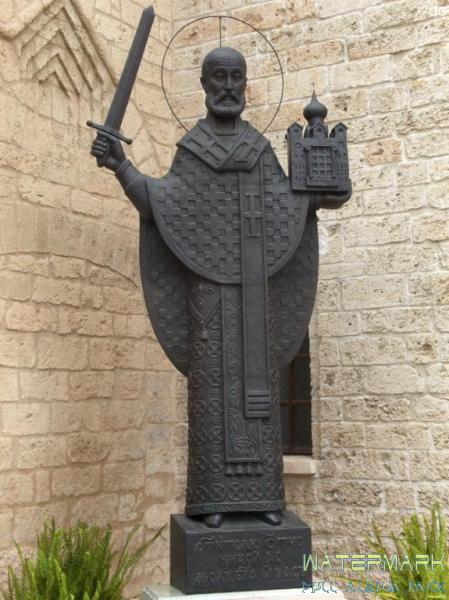 Statua San Nicola (credo) Chiesa Russa A Bari